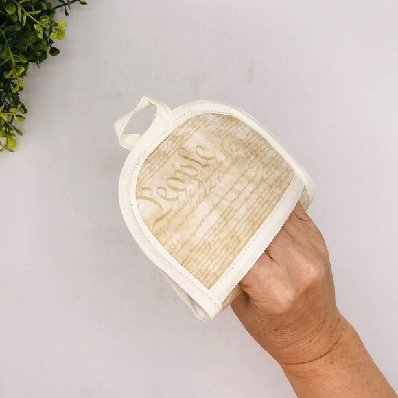 Set of 2 Finger Hotpad Potholders, Neutral We The People Patriotic, 2 Piece Set - Picture 4 of 6